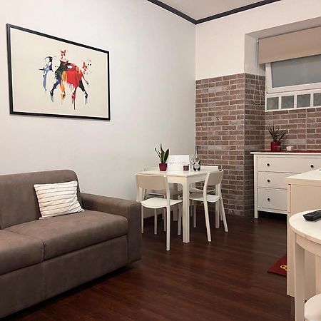 Апартаменты Casina Dacia Рим Экстерьер фото