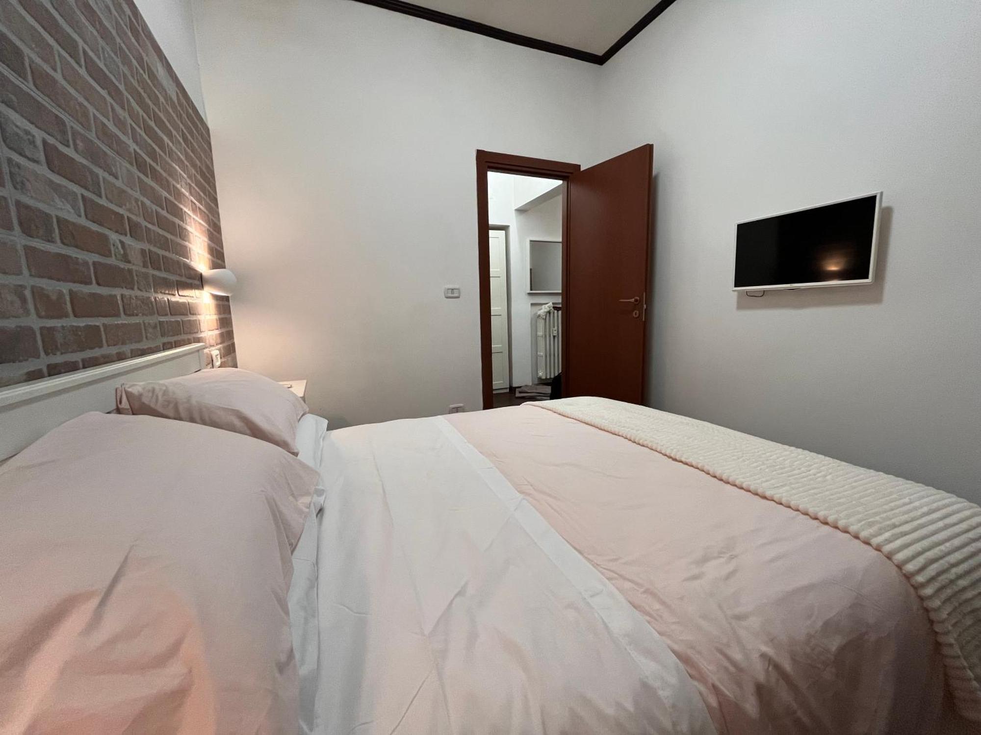 Апартаменты Casina Dacia Рим Экстерьер фото