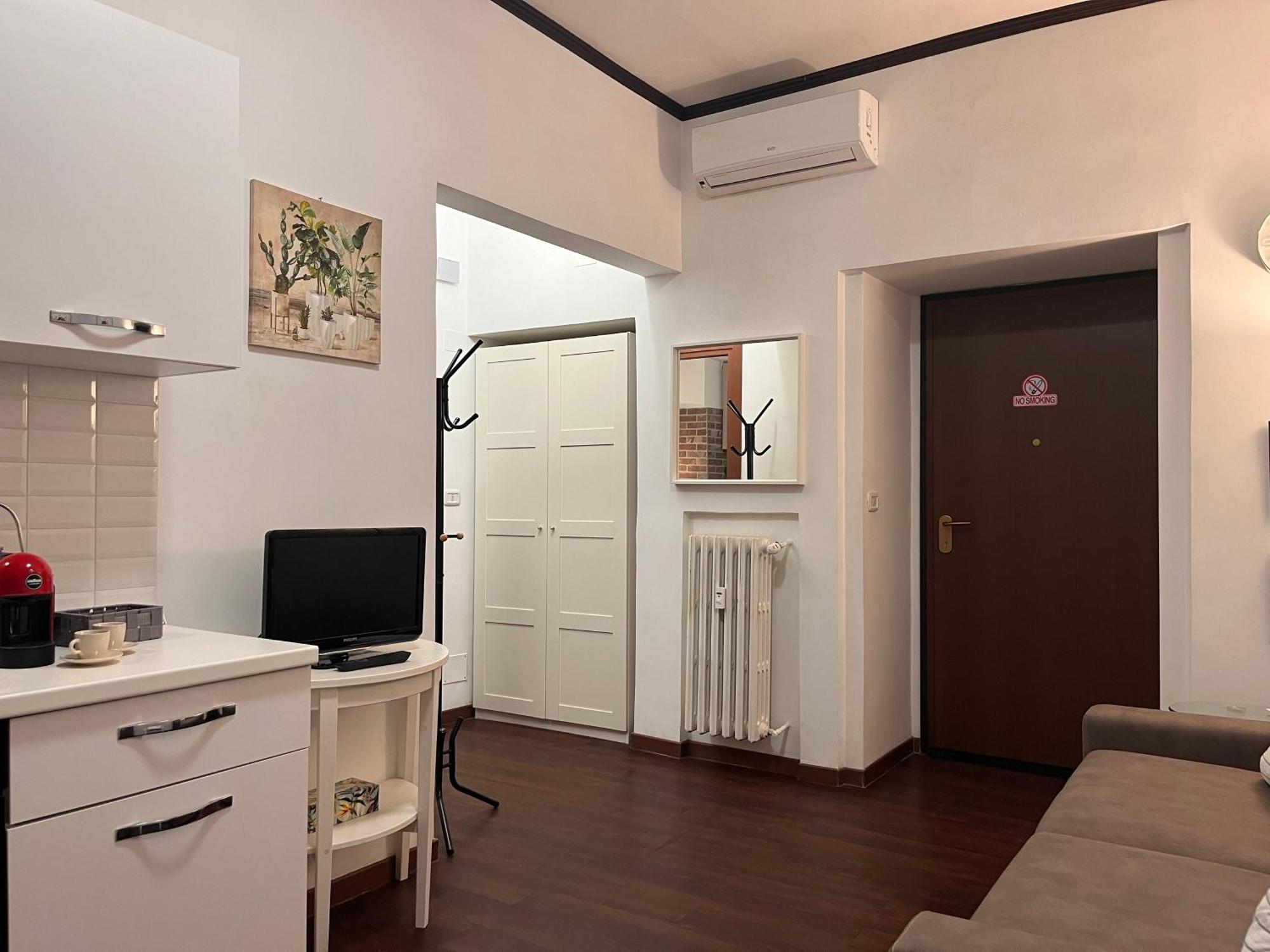 Апартаменты Casina Dacia Рим Экстерьер фото